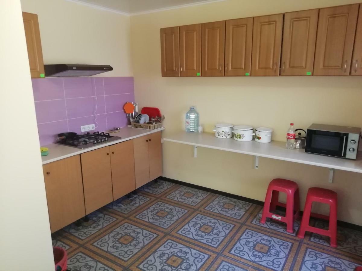 الشقق الفندقية زاتوكافي  Solnechnaia Dacha المظهر الخارجي الصورة
